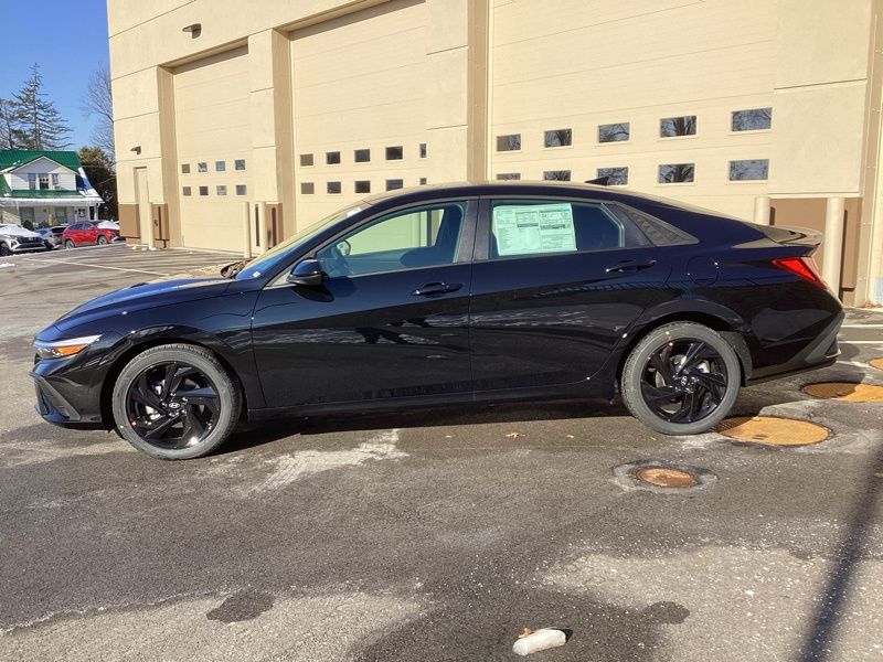 New 2026 Hyundai Elantra Sedan