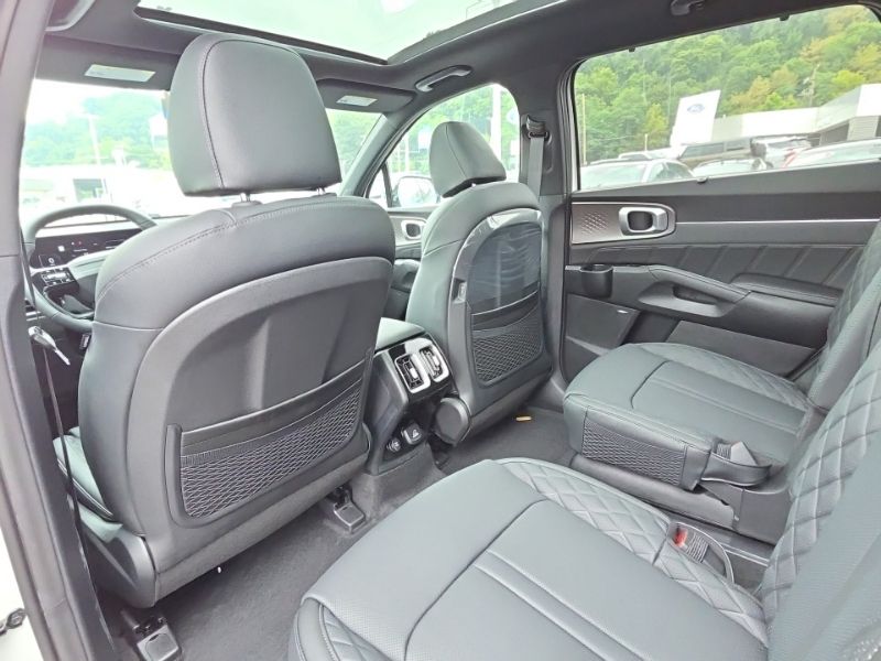 New 2026 Kia Sorento Hybrid SUV