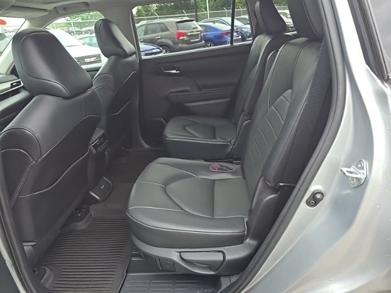 Used 2021 Toyota Highlander SUV