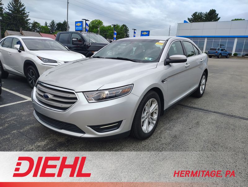 2017 Ford Taurus SEL FWD's photo