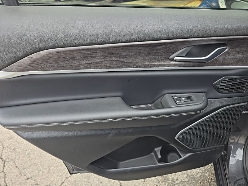 Used 2021 Jeep Grand Cherokee L SUV