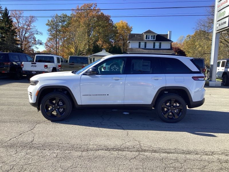New 2025 Jeep Grand Cherokee SUV