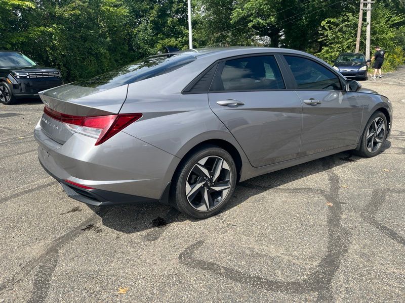 Used 2023 Hyundai Elantra Sedan