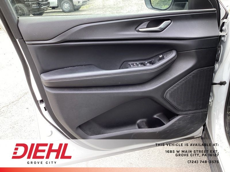 Used 2023 Jeep Grand Cherokee L SUV