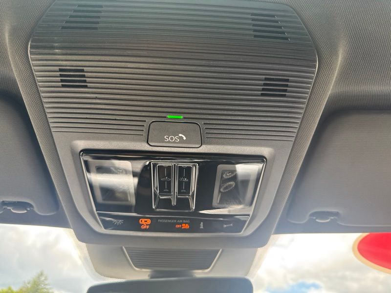 Used 2025 Volkswagen Tiguan SUV