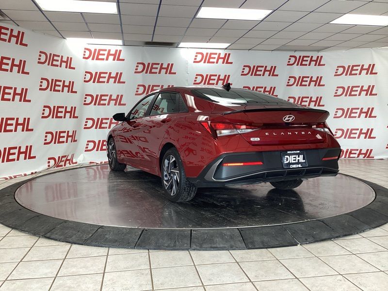 Used 2025 Hyundai Elantra Sedan