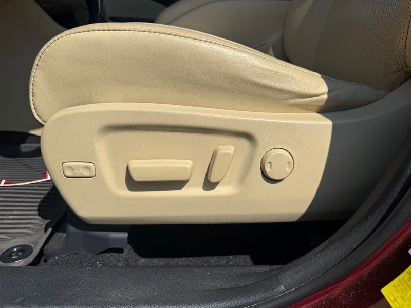 Used 2017 Toyota Highlander SUV