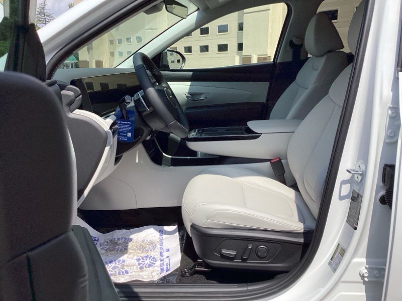 New 2026 Hyundai Tucson Hybrid SUV