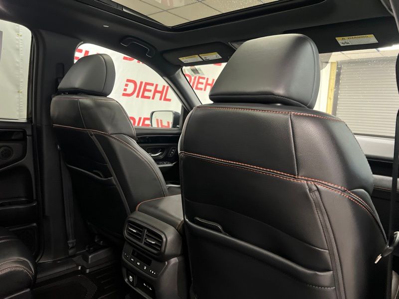 Used 2025 Honda Pilot SUV
