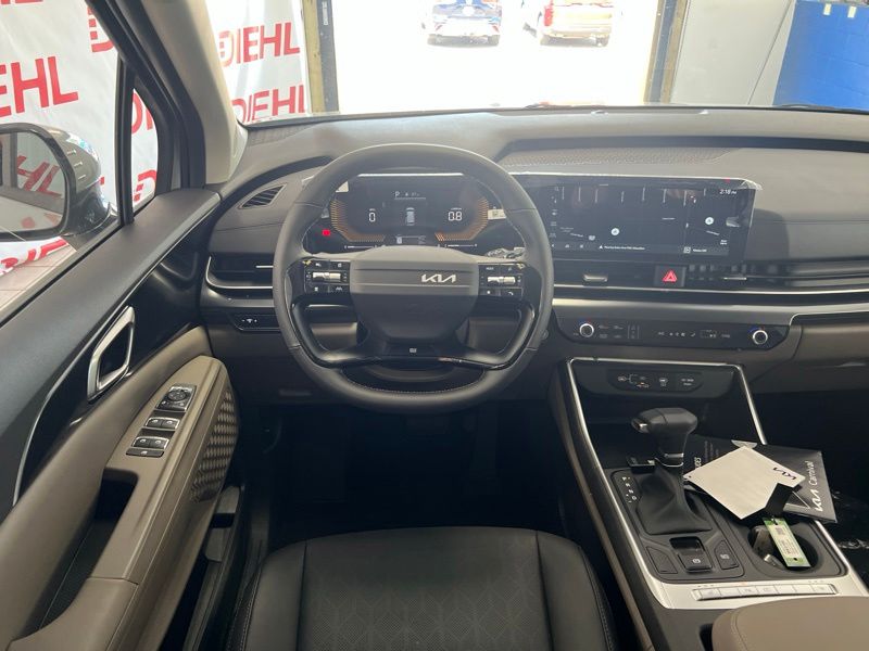 New 2027 Kia Carnival MPV Van