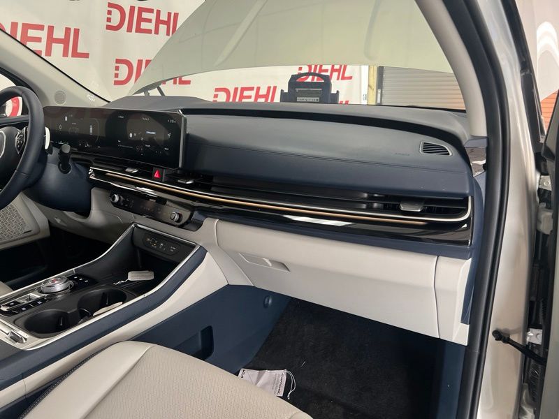 New 2026 Kia Carnival MPV Hybrid Van