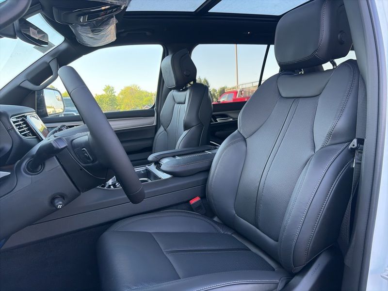 New 2026 Jeep Grand Wagoneer SUV
