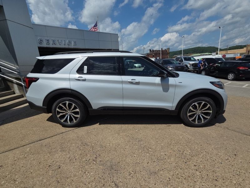 New 2026 Ford Explorer SUV