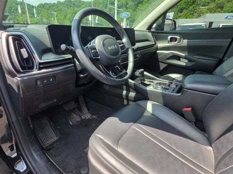 Used 2024 Kia Sorento SUV