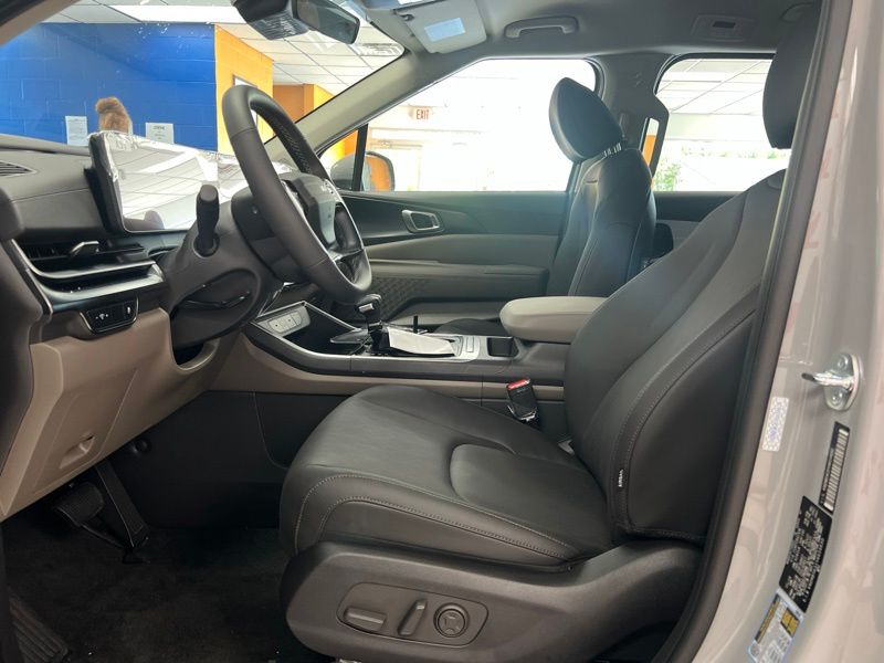 New 2027 Kia Carnival MPV Van