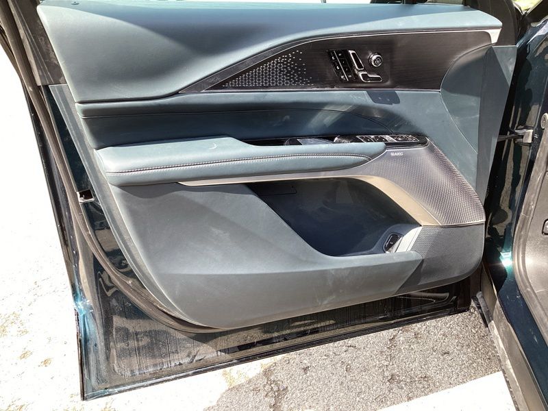 New 2026 Cadillac LYRIQ SUV