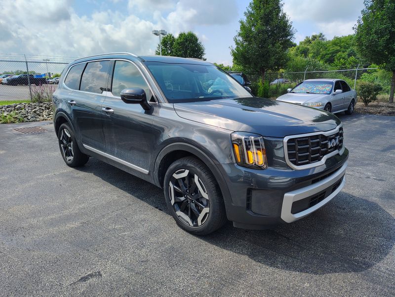 Used 2024 Kia Telluride SUV