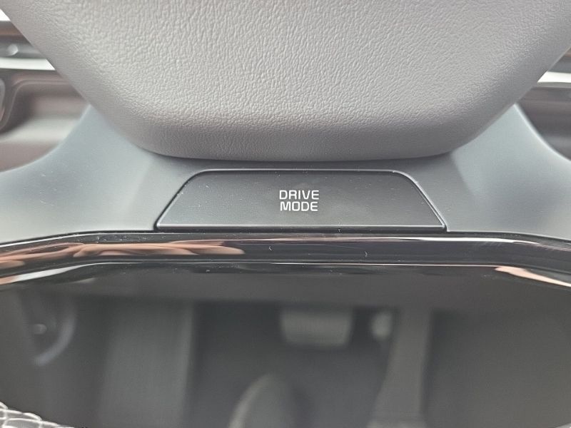 New 2027 Kia Carnival MPV Van