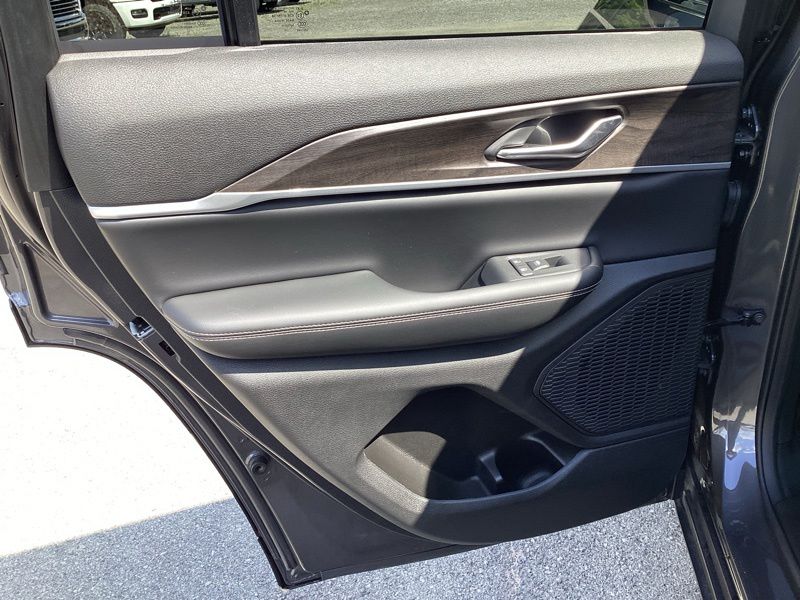 New 2025 Jeep Grand Cherokee SUV