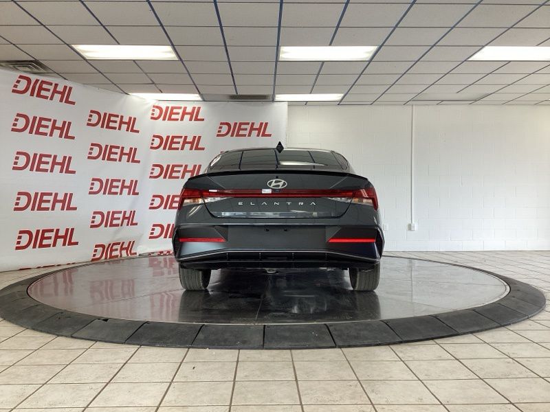 New 2026 Hyundai Elantra Sedan