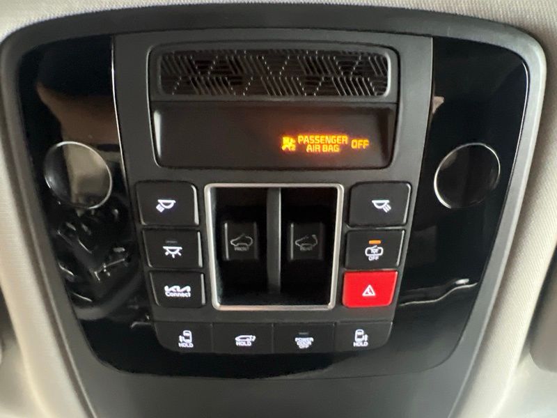 New 2026 Kia Carnival MPV Van