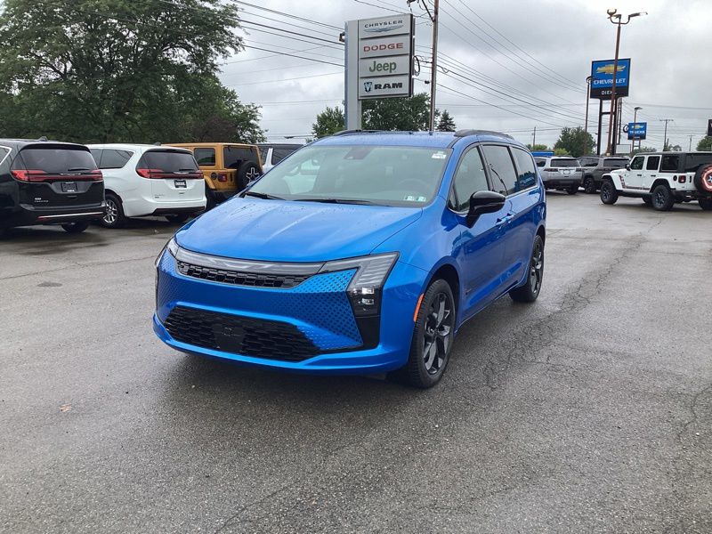 New 2027 Chrysler Pacifica Van