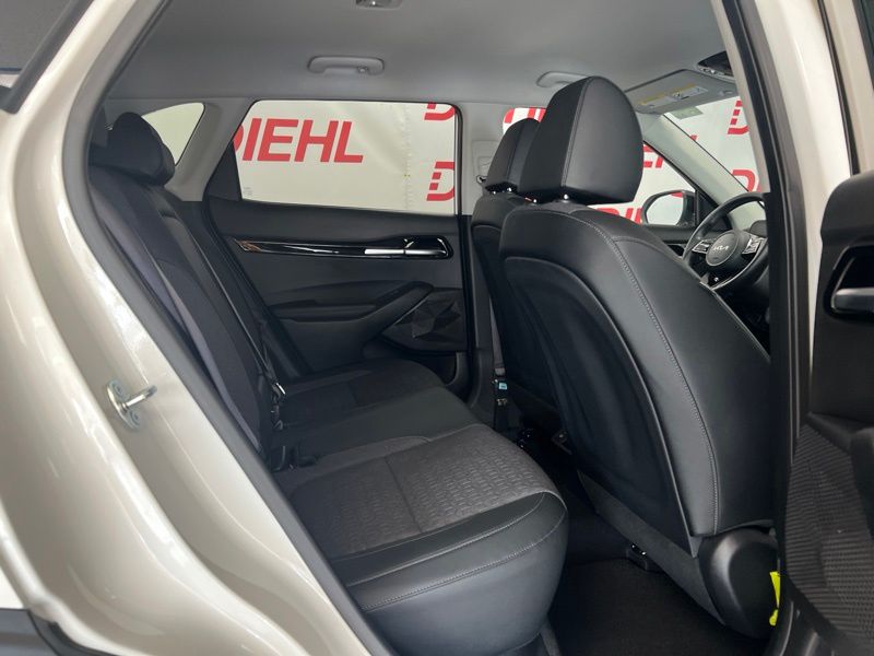 Used 2025 Kia Seltos SUV