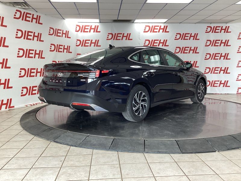 New 2026 Hyundai Sonata Hybrid Sedan