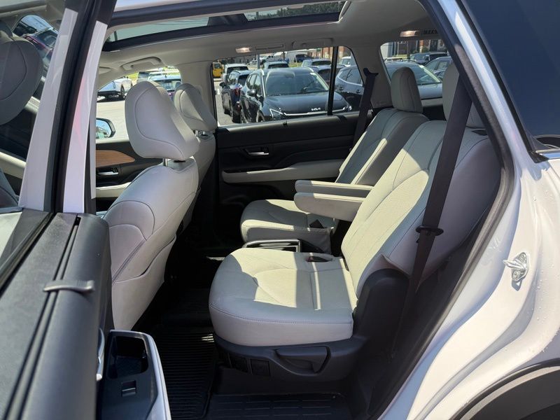 Used 2024 Toyota Grand Highlander SUV