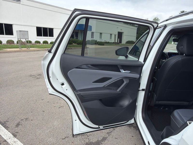 New 2026 Volkswagen Tiguan SUV