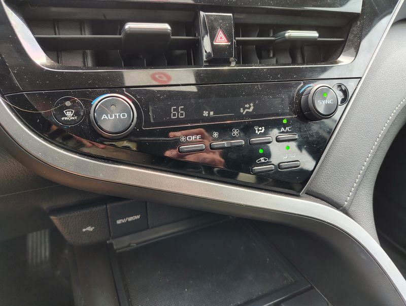 Used 2022 Toyota Camry Hybrid Sedan