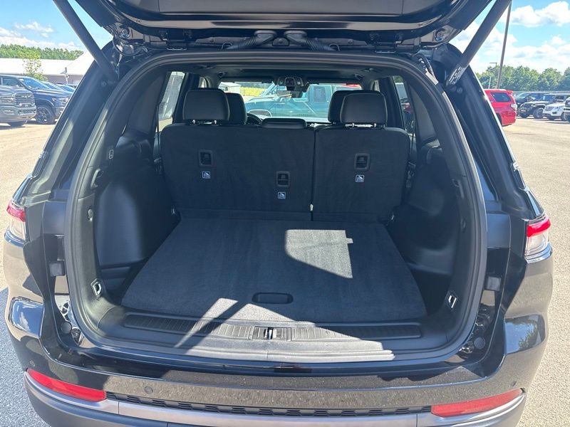 Used 2026 Jeep Grand Cherokee SUV