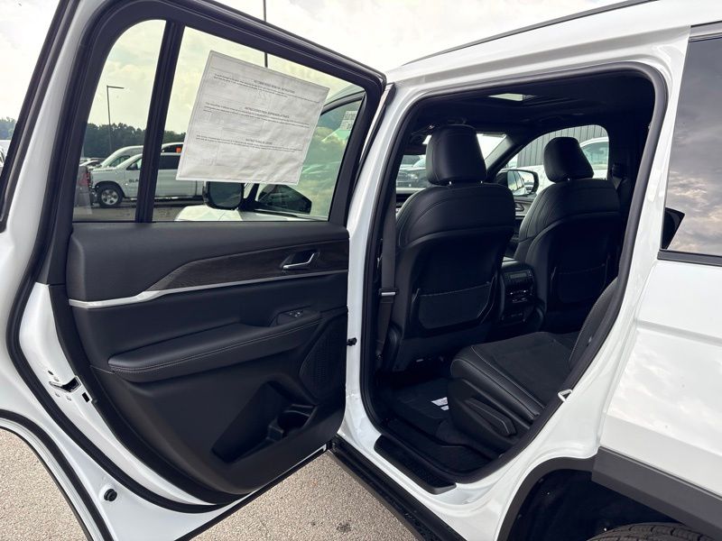 New 2026 Jeep Grand Cherokee L SUV