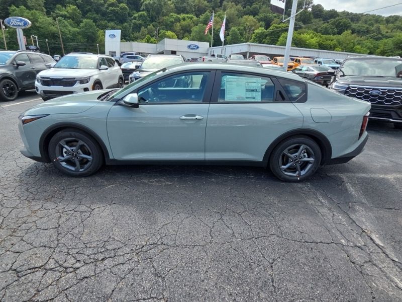 New 2026 Kia K4 Sedan