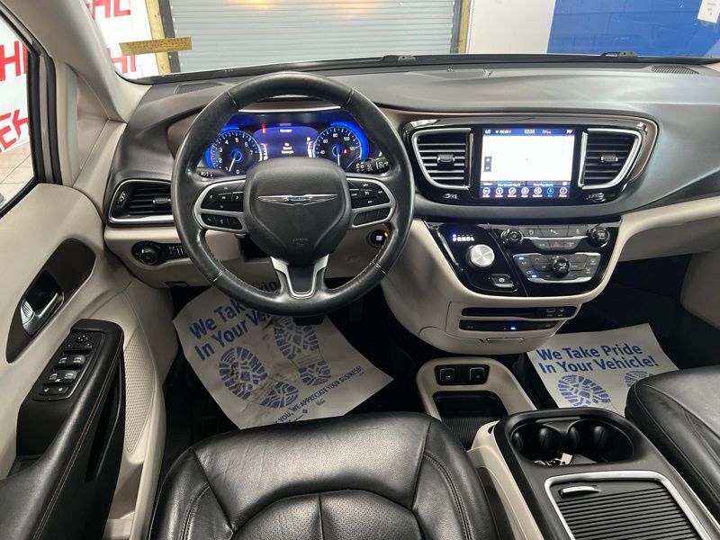 Used 2019 Chrysler Pacifica Van