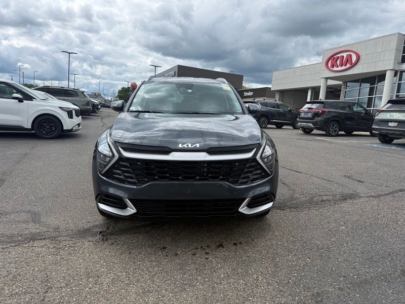 Used 2023 Kia Sportage Hybrid SUV