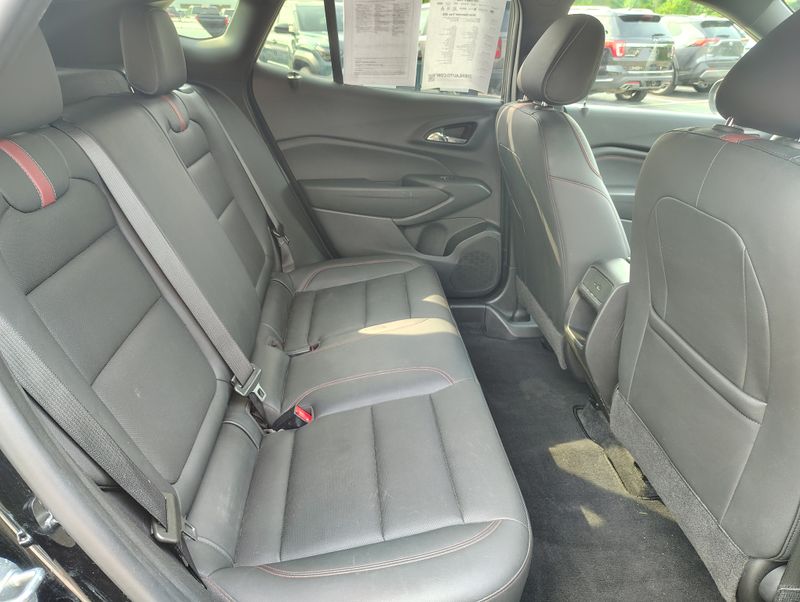 Used 2024 Chevrolet Trax SUV