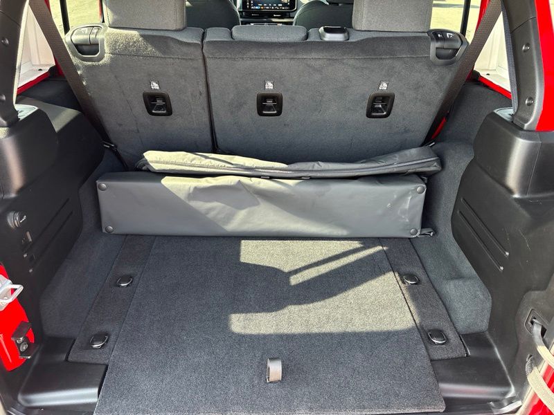 Used 2024 Jeep Wrangler SUV