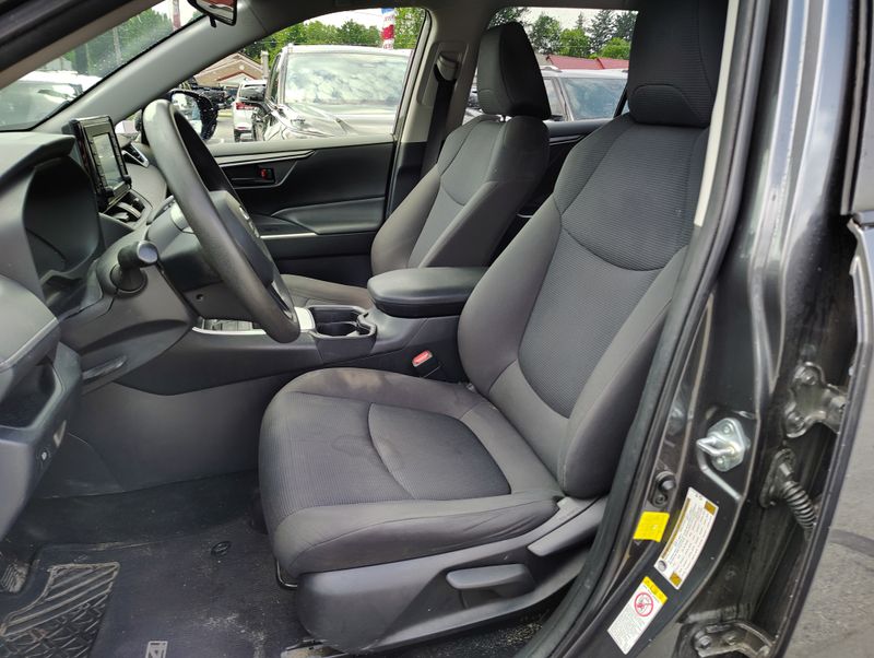 Used 2019 Toyota RAV4 SUV
