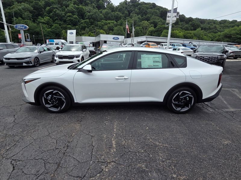 New 2026 Kia K4 Sedan