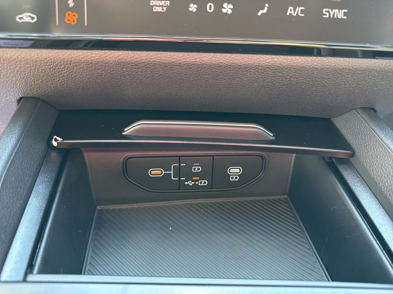 New 2026 Kia Sportage Hybrid SUV