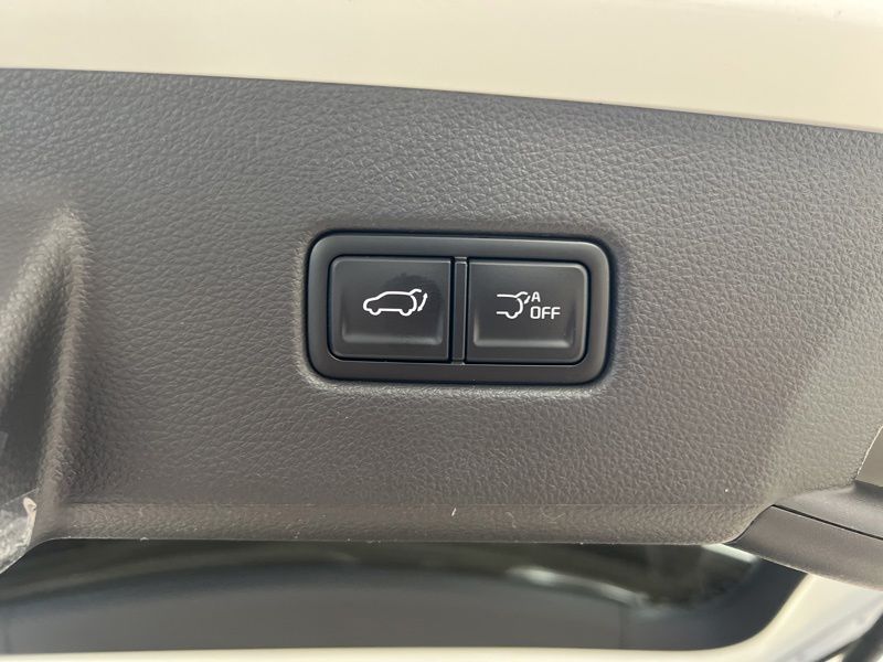 New 2026 Kia Carnival MPV Van