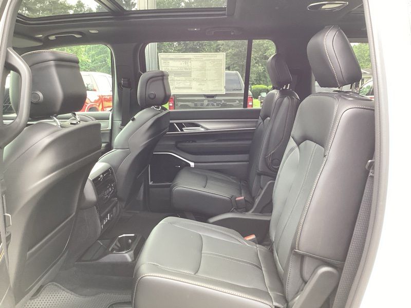 New 2026 Jeep Grand Wagoneer SUV