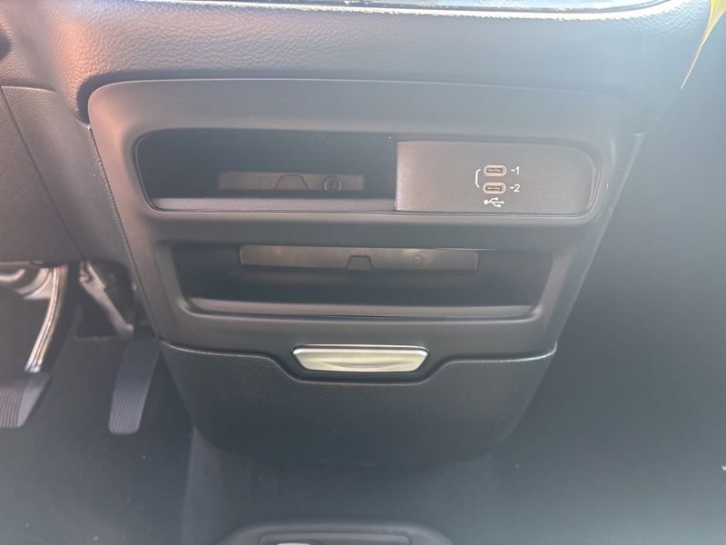 New 2027 Chrysler Pacifica Van