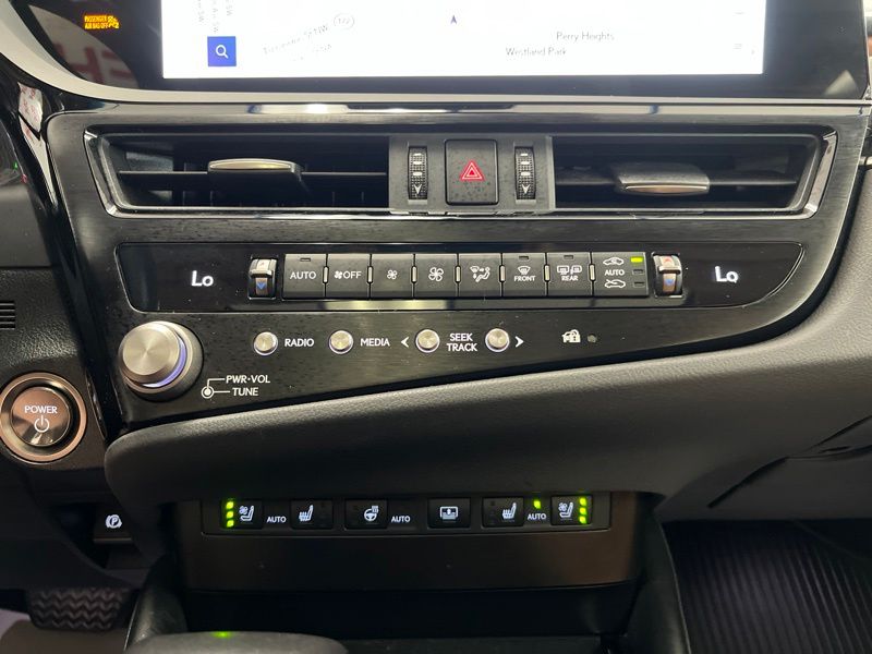 Used 2024 Lexus ES Sedan