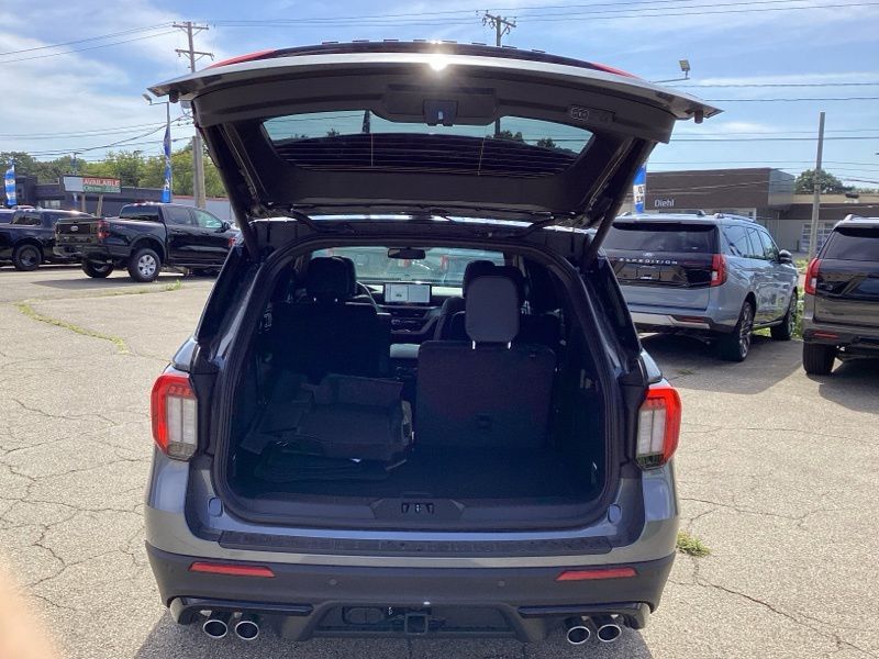 New 2026 Ford Explorer SUV