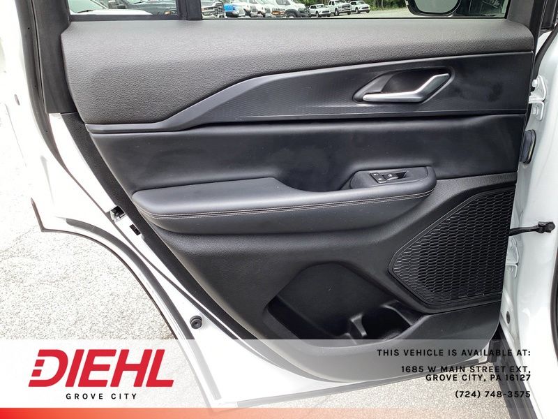 Used 2023 Jeep Grand Cherokee SUV
