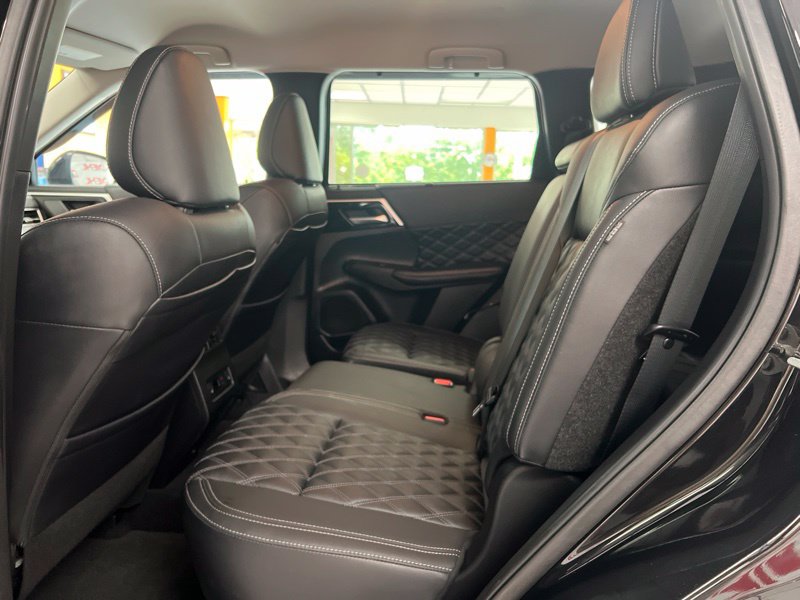 Used 2024 Mitsubishi Outlander SUV