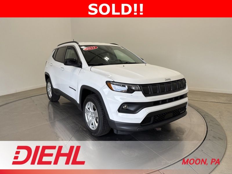 Bright White Clearcoat 2022 Jeep Compass SUV / Crossover Four-Wheel Drive 9-Speed Automatic