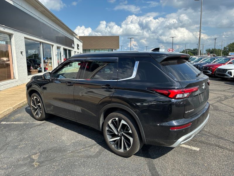 Used 2024 Mitsubishi Outlander SUV